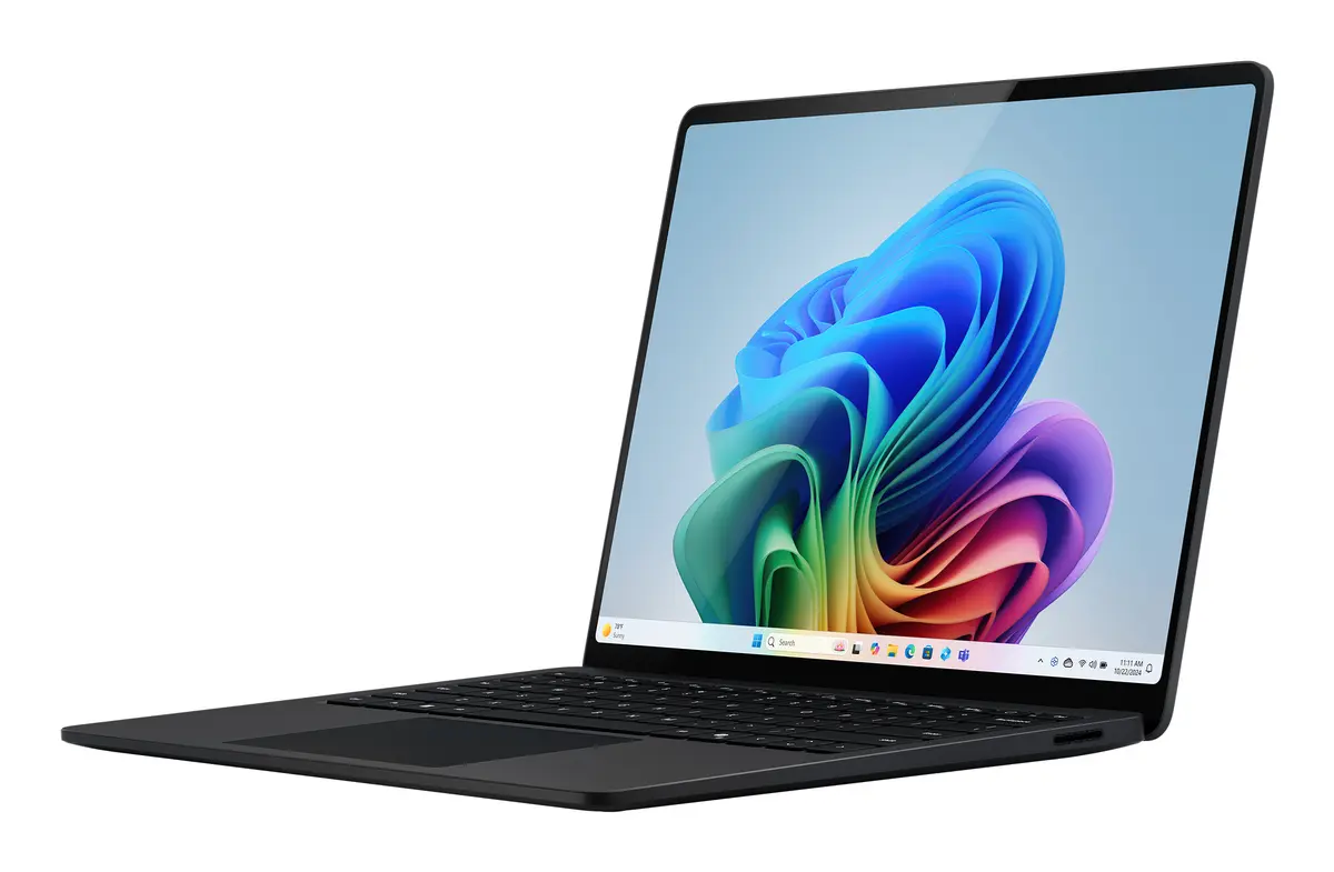 Microsoft Surface Laptop 8 Copilot+ PC Photo 2