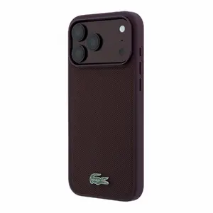 Lacoste PVC Iconic Petit Pique Metal Logo MagSafe vāciņš iPhone 18 Pro Max un 17 Pro Max telefonam bordo