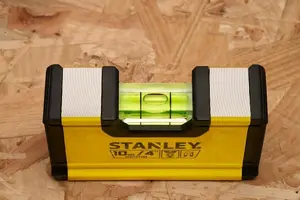 Stanley Box Beam kabatas līmeņrādis 10 cm STHT41704-0