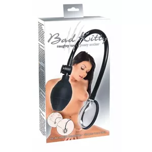 Krūšu pumpis Bad Kitty Mini Pussy Sucker 05208450000 — kompakts uzlādējams silikons/ABS, sūknis 5,2×2,7 cm, caurule 30,5 cm