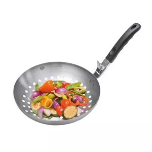 Wok ārējam grills GEFU 89250 — nerūsējošais tērauds ar koka rokturi, Ø 17,8 cm, platums 472 mm, augstums 280 mm
