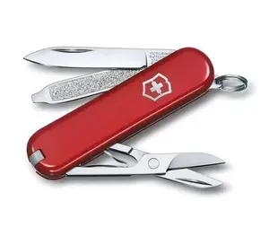 Многофункциональный нож Victorinox 0.6223.G Красный Нож с фиксированным лезвием Форма лезвия: Drop point