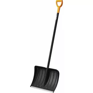 Snow shovel Fiskars 1052526, 53 cm blade width, ergonomic handle
