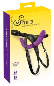 Divkāršs strapons Sweet Smile Super Soft — šķidrā silikona, kopējais garums 32 cm, regulējams siksnu komplekts